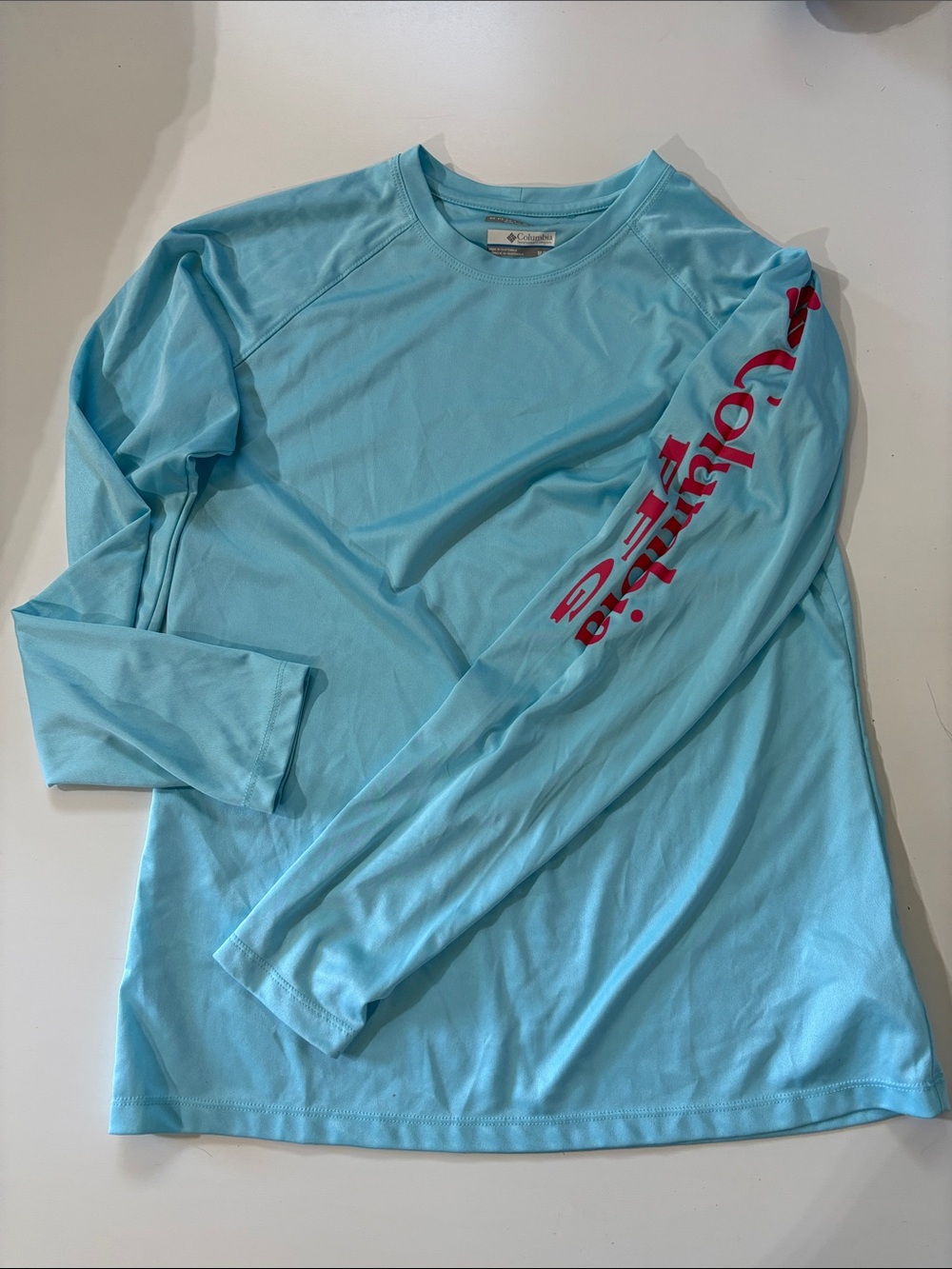 Columbia Aqua Long-Sleeve Performance Tee with Red Sleeve Logo